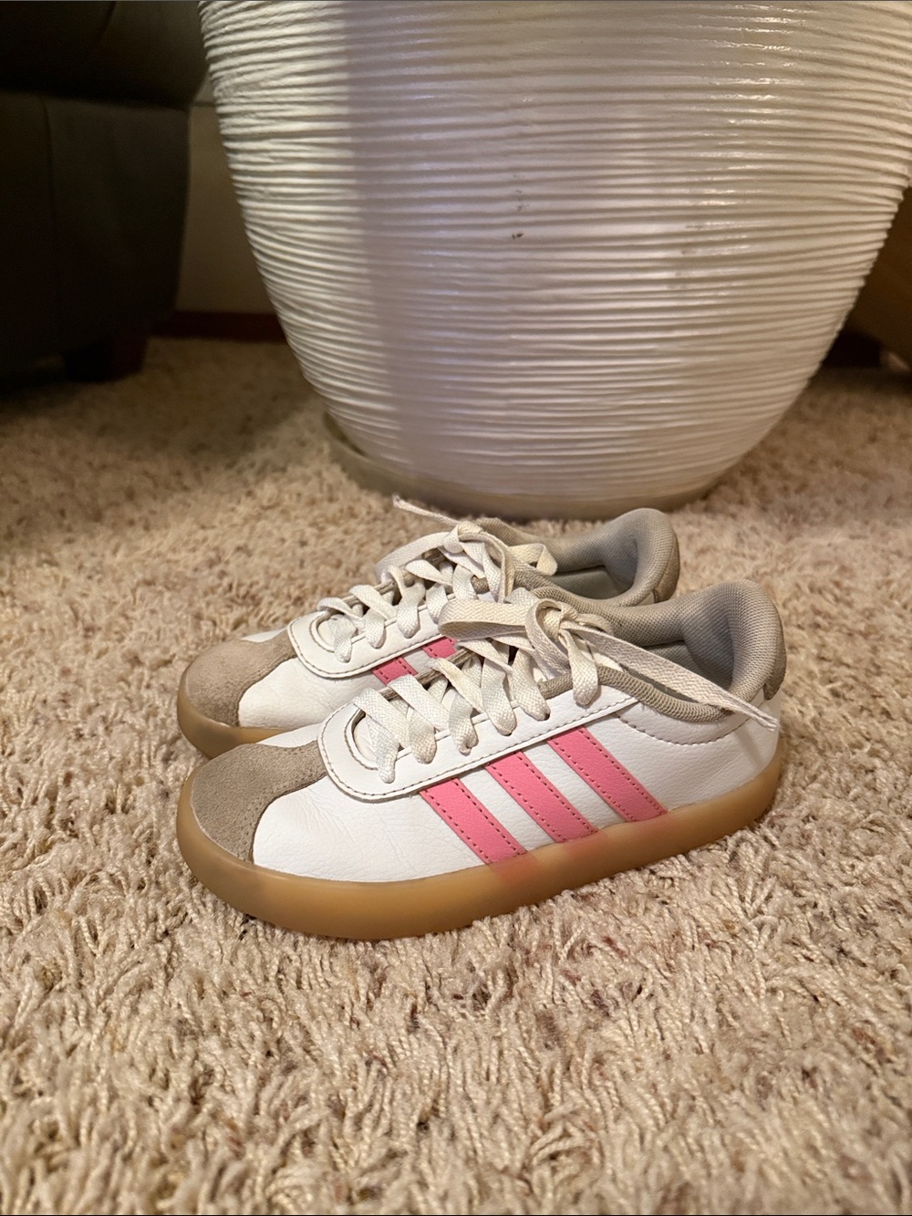 GIRLS' ADIDAS LITTLE KID VL COURT 3.0 SNEAKERS